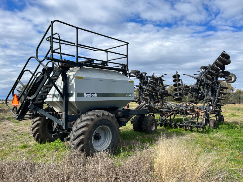 Lot St Flexi Coil Planter Ft With Flexi Coil Seed Cart