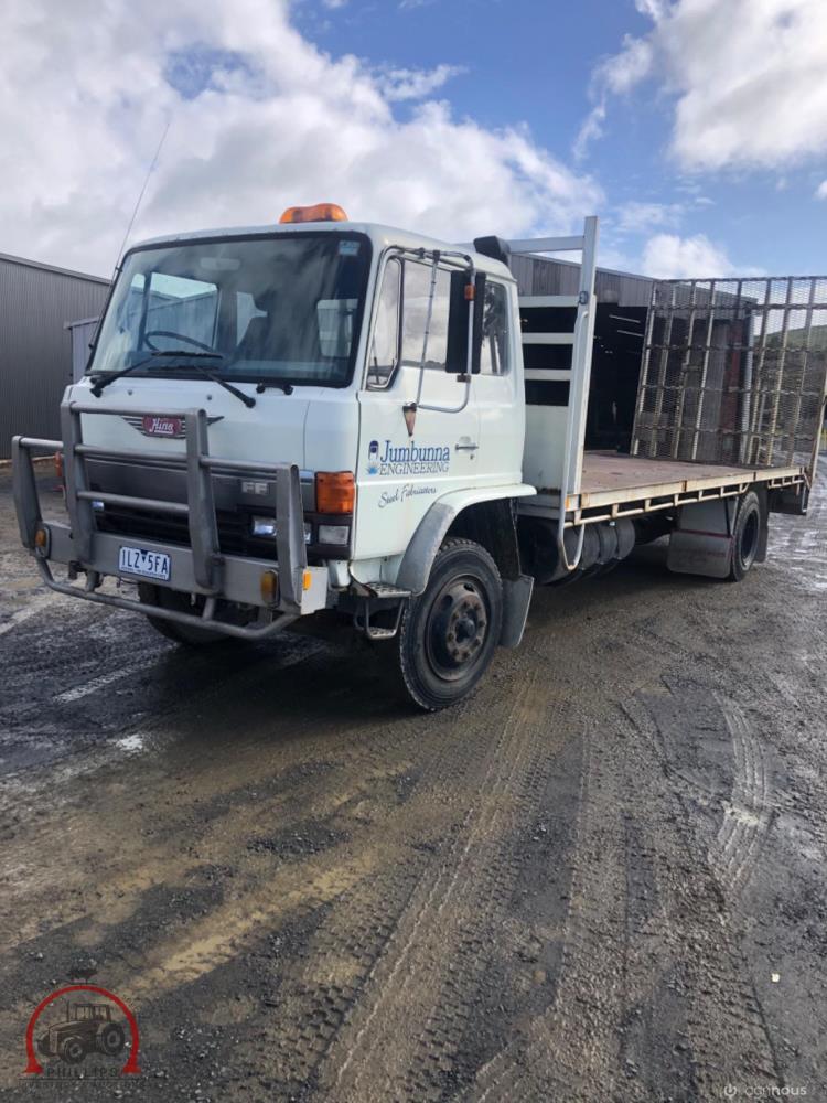 Lot 130 1986 Hino FF172 Beavertail Truck AuctionsPlus