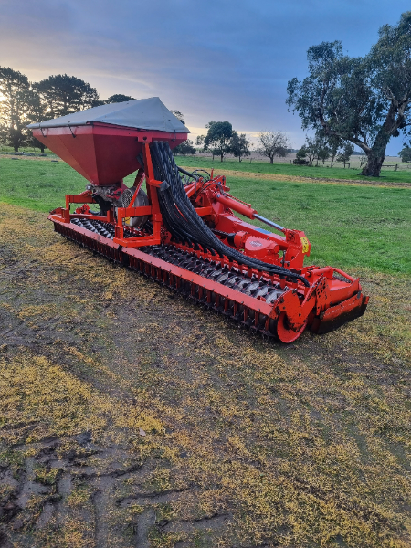 Lot 15 Kuhn 5 Mt Power Harrow With Acord Airseeder Seed Box