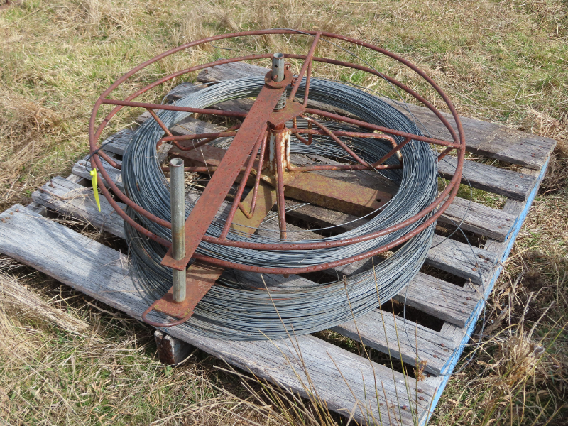 Lot 358 Wire Spinner Including Wire Roll AuctionsPlus