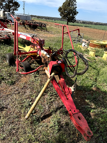 Lot Pottinger Euro Top A Hay Rake Auctionsplus