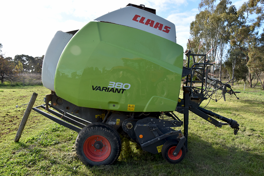 Lot 3 2011 Claas Variant Baler AuctionsPlus