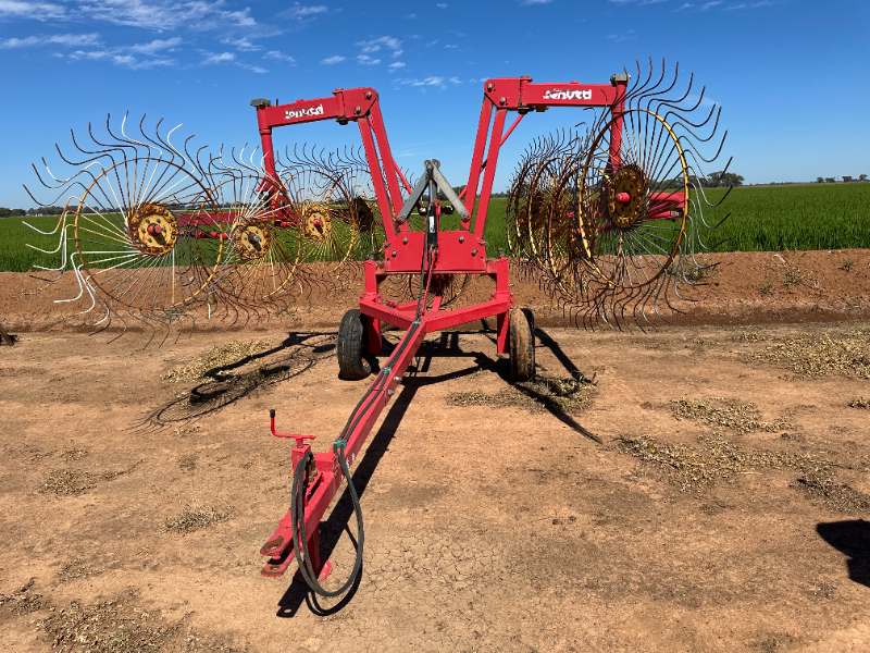 Lot 24 UNRESERVED Tonutti Eagle 10 Reel Hay Rake AuctionsPlus