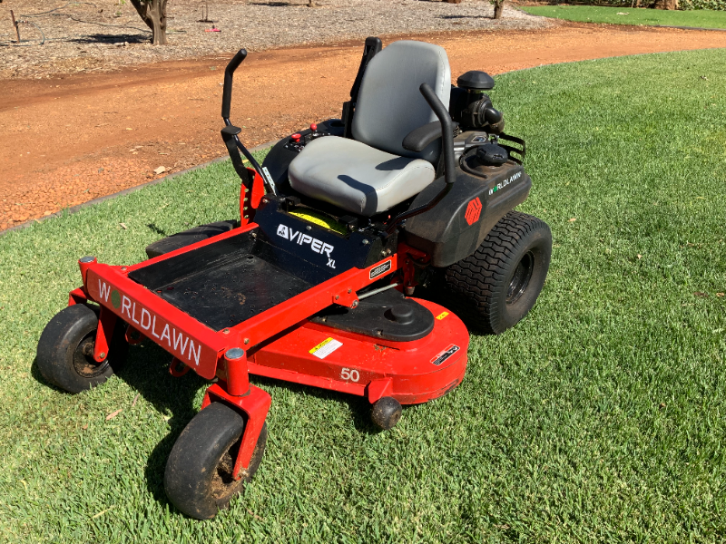 LOT 17 Ride On Lawn Mower AuctionsPlus