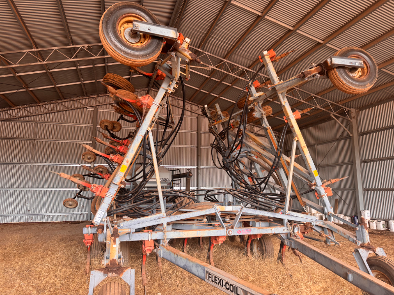 Lot 3 Flexi Coil Air Seeder AuctionsPlus