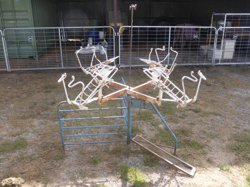 Lot 45 Lyco Lamb Marking Cradle AuctionsPlus