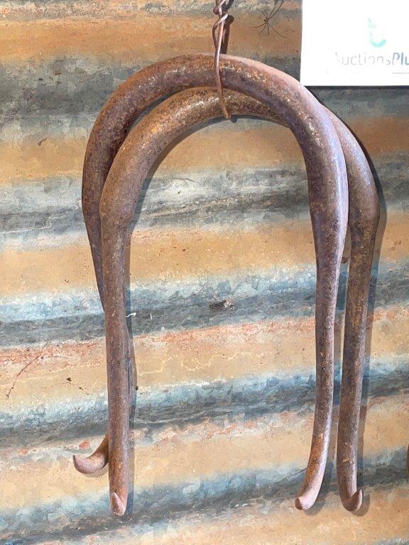 Lot 660 LARGE BALE HOOKS AuctionsPlus