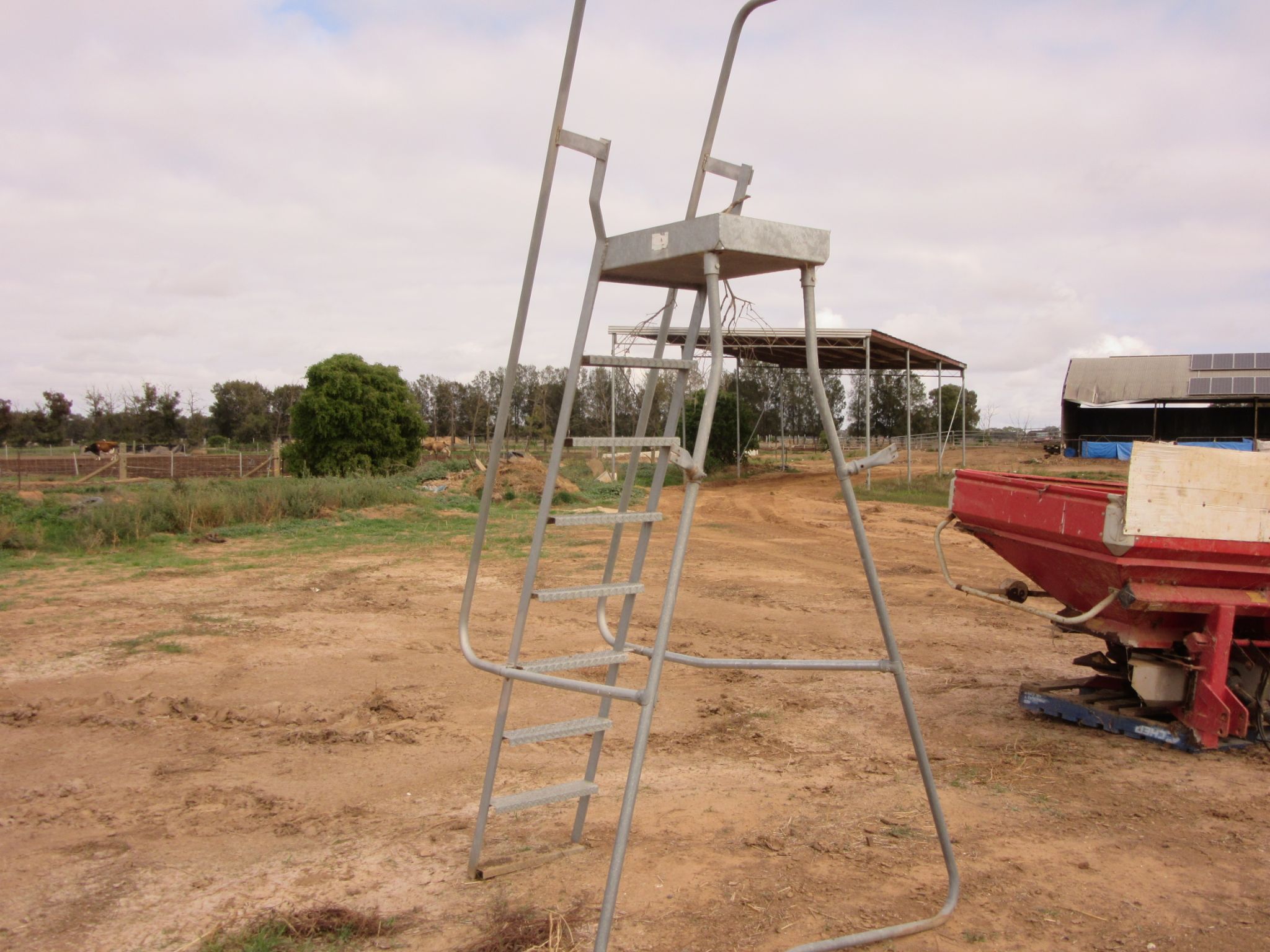 Lot 59 Fuel Tank Ladder AuctionsPlus