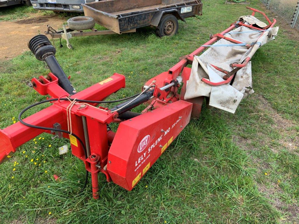 Lot 46 - Lely Splendimo 320 Classic disc mower | AuctionsPlus