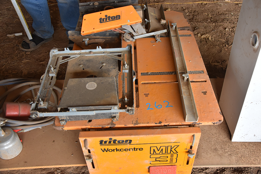 Lot 262 Triton work bench AuctionsPlus