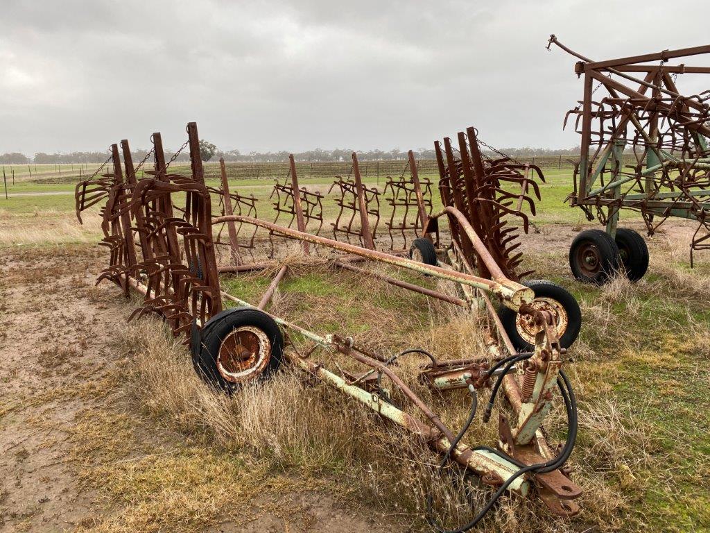 12 Harrows AuctionsPlus