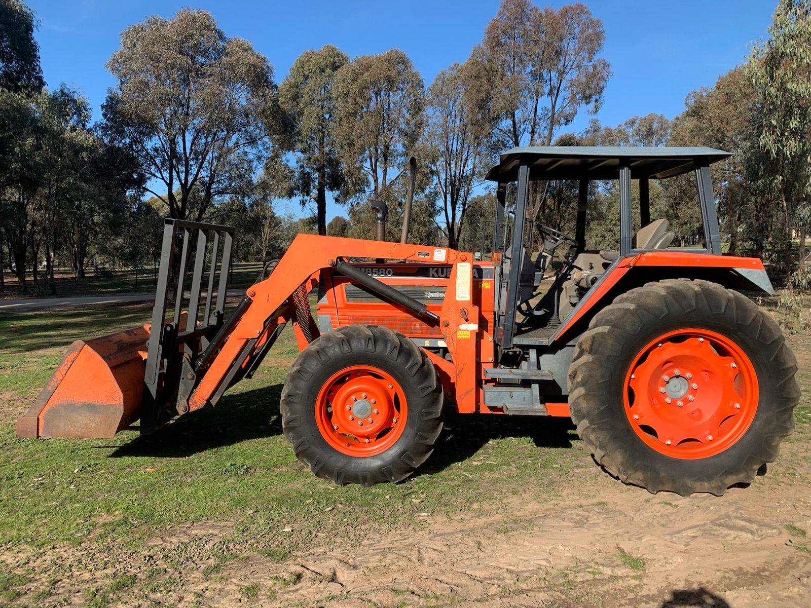 Lot 124 - Kubota M8580 | AuctionsPlus