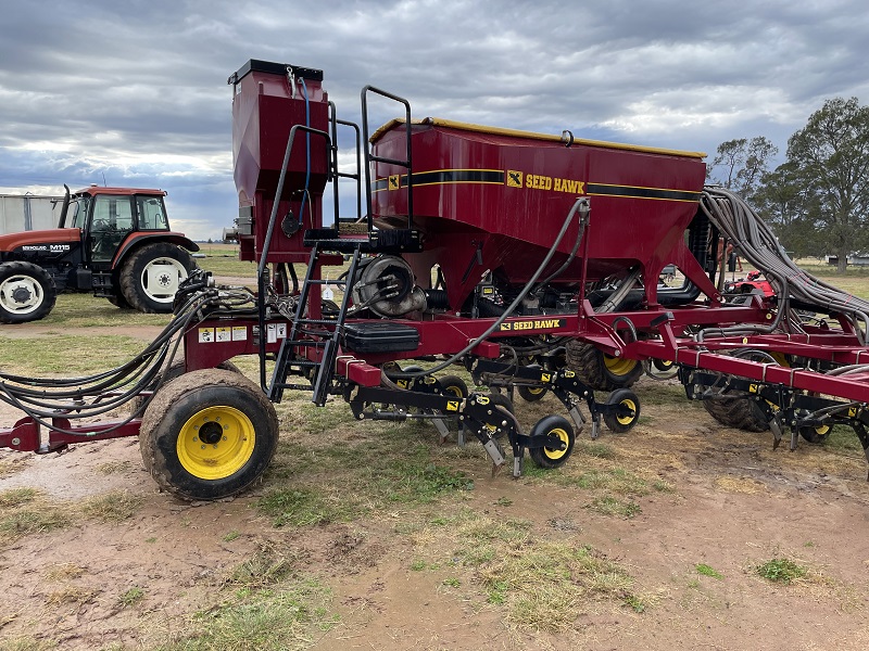 LOT 1 - Seed Hawk, 30 series Airseeder | AuctionsPlus