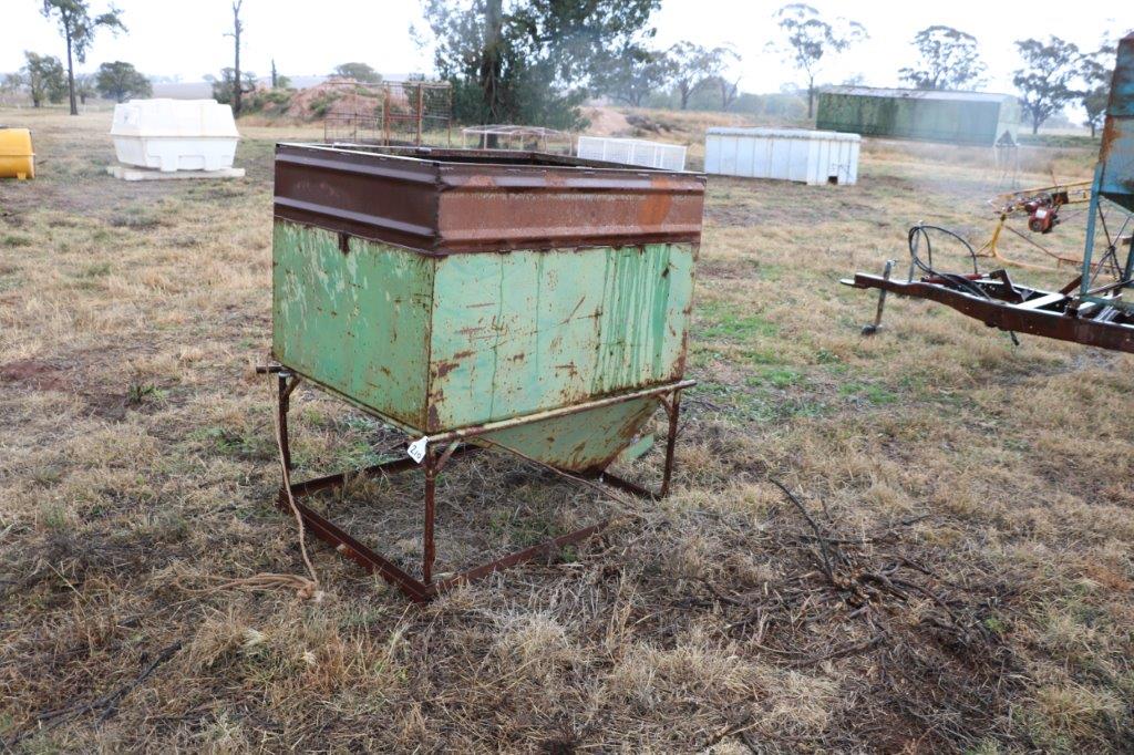 Lot 210 Sheep Feed Out Bin AuctionsPlus