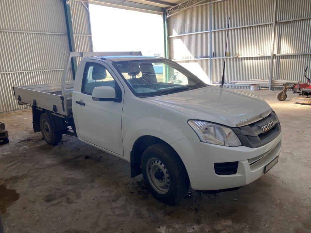 Lot 12 - 1 Izuzu 2wd ute | AuctionsPlus