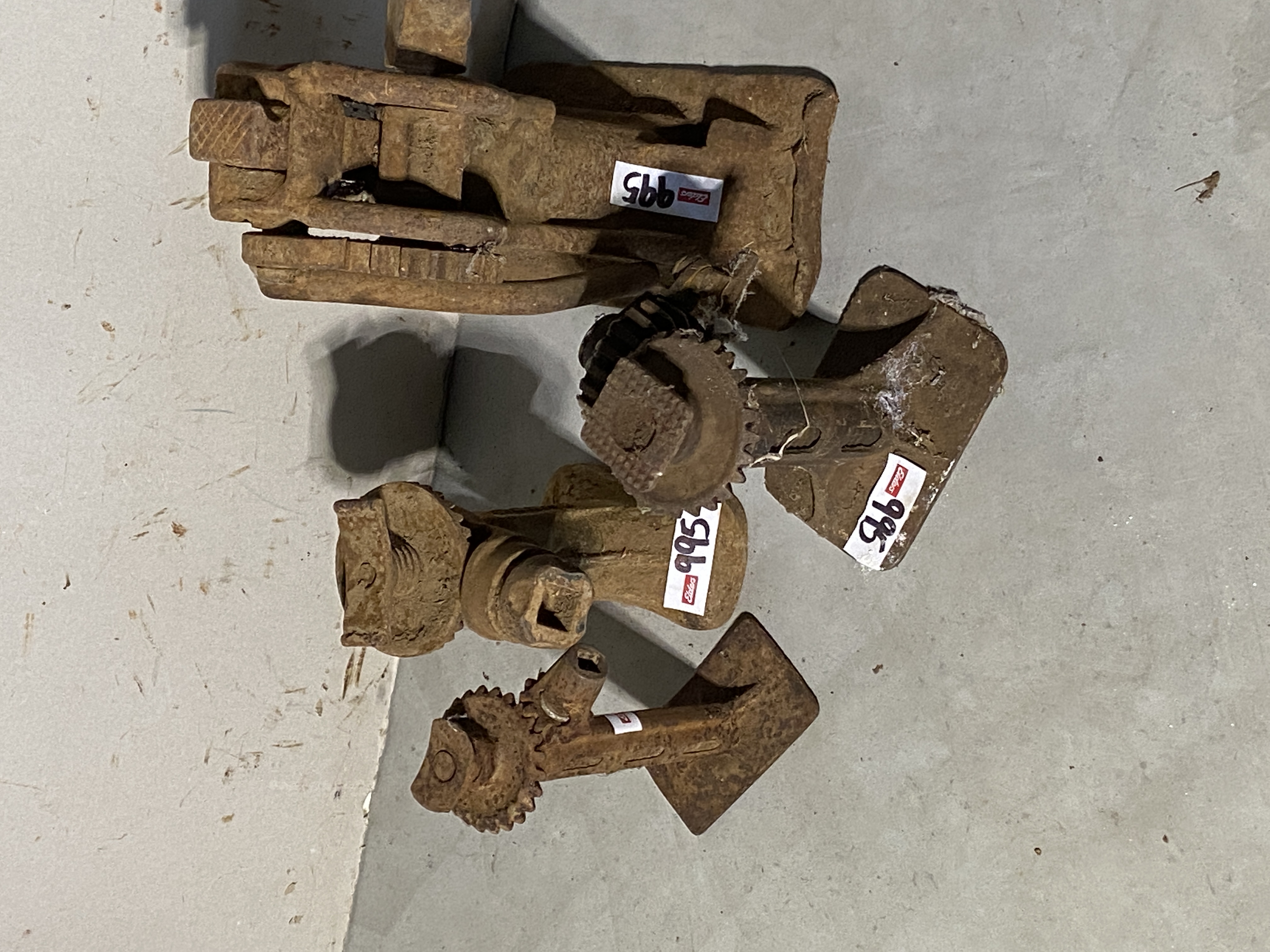 Lot 995 - 4x Antique Jacks | AuctionsPlus