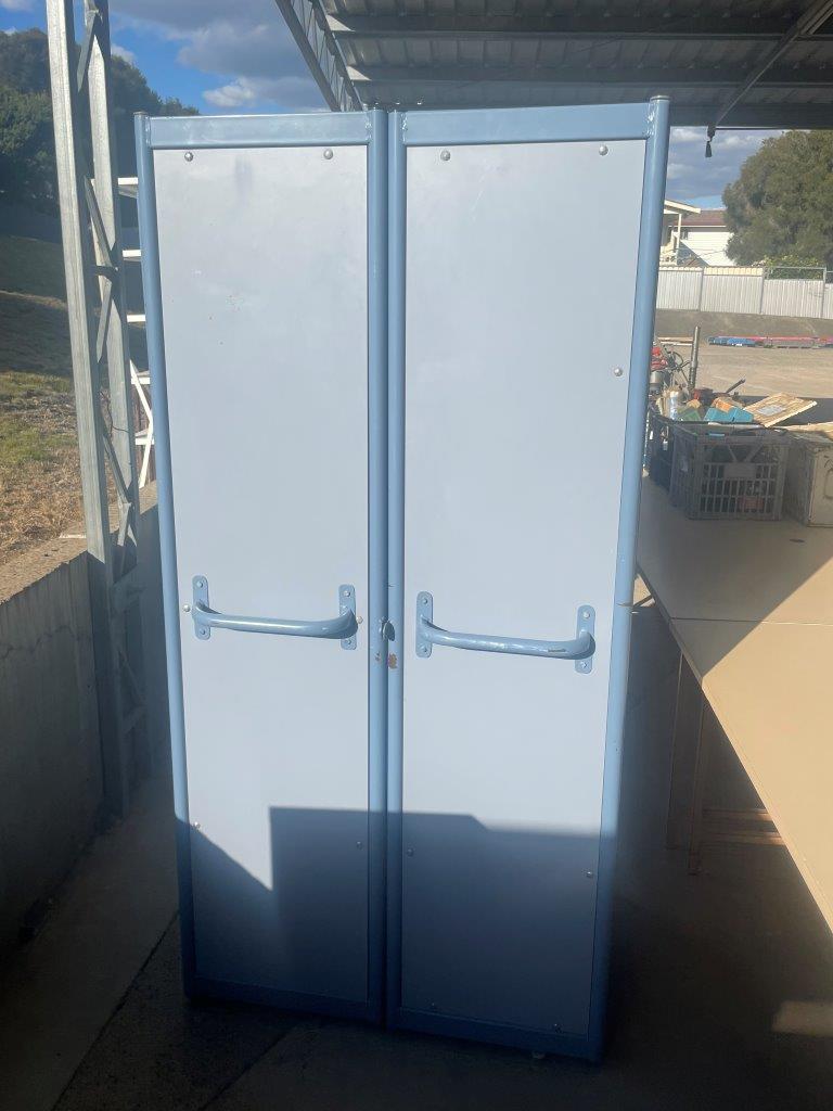 Lot 93 - DOUBLE DOOR WORKSHOP CABINET | AuctionsPlus