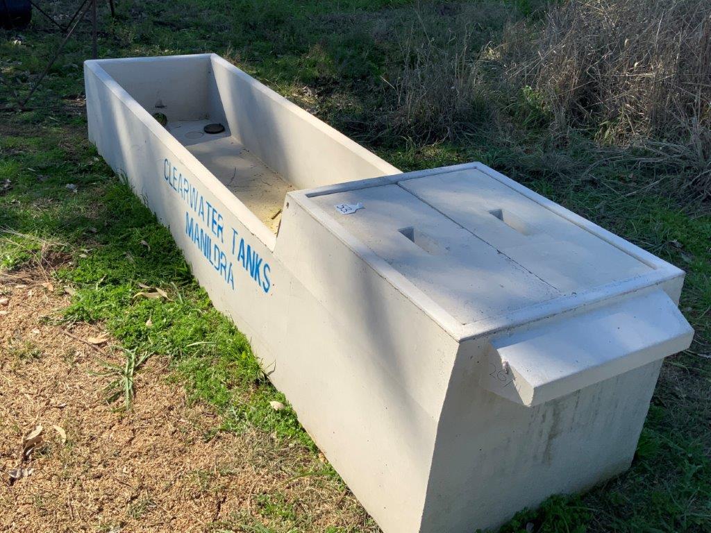 Lot 53 - Clearwater Tank trough 620L | AuctionsPlus