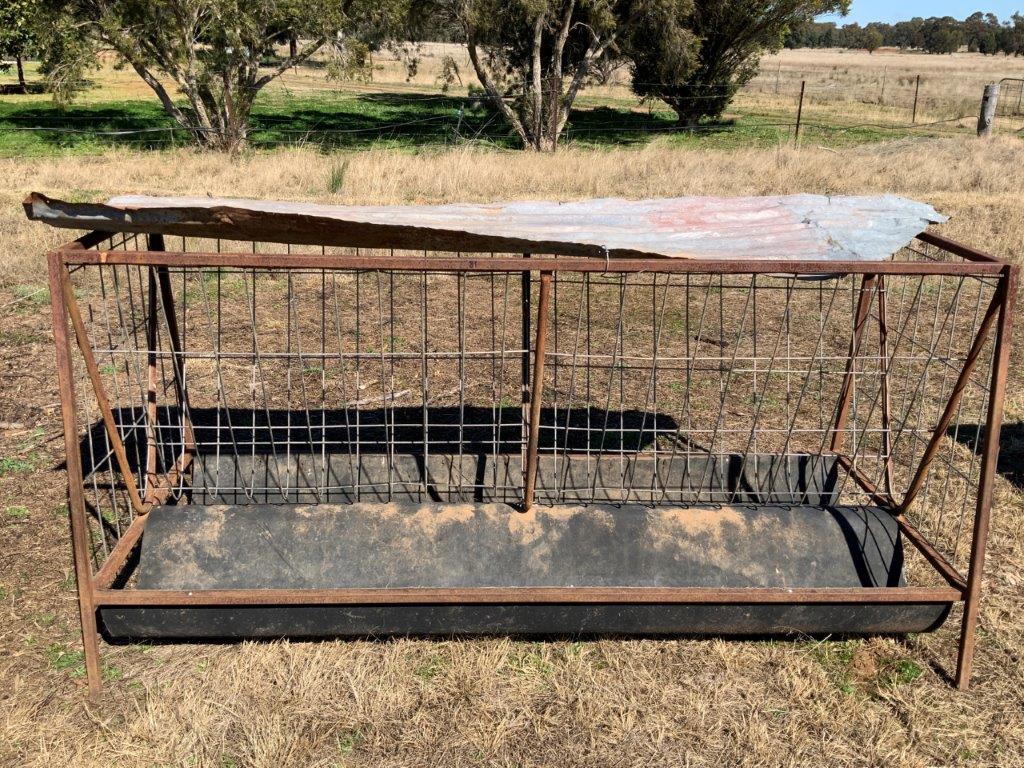 Lot 81 Hay feeder AuctionsPlus