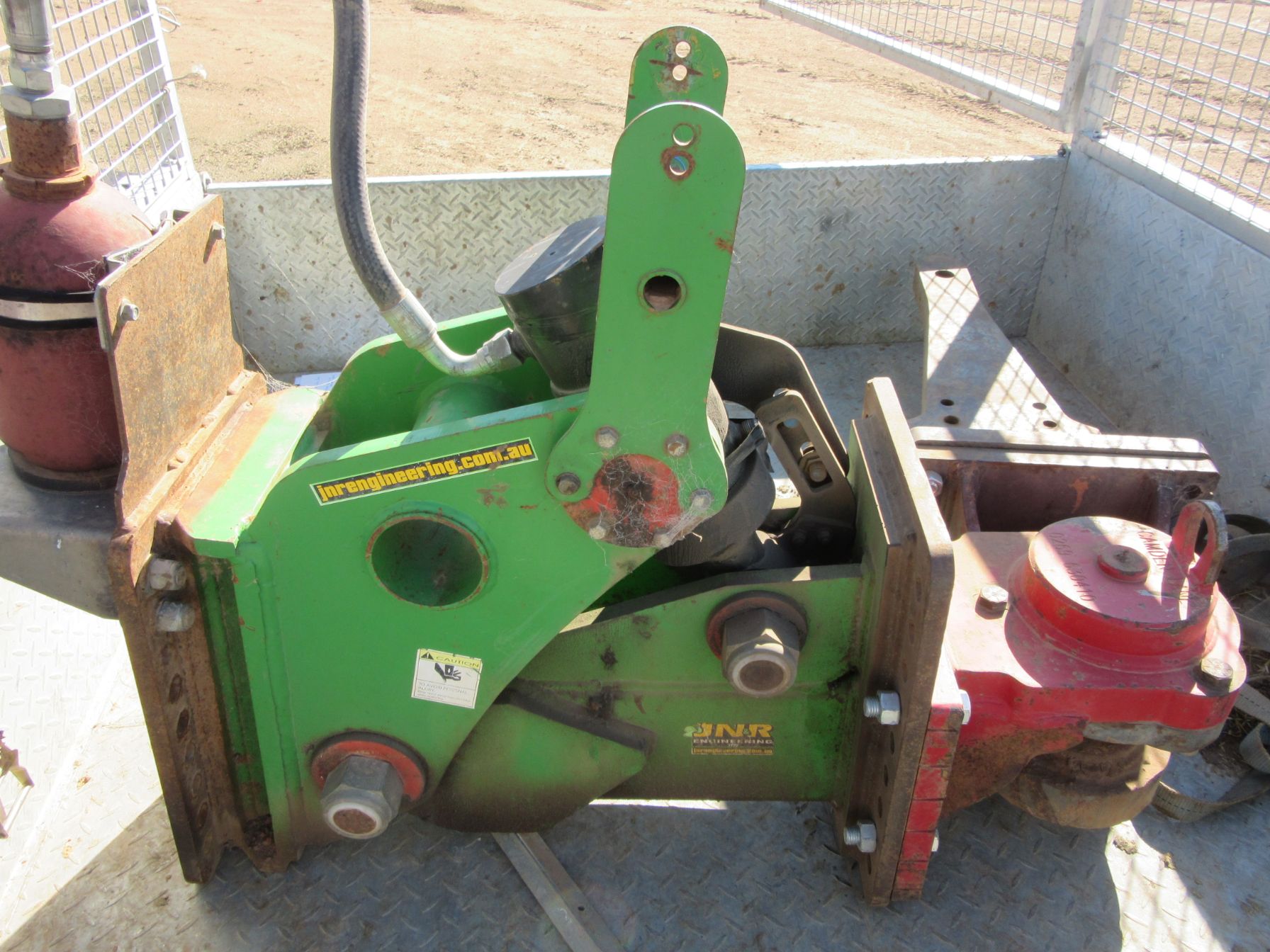 Lot 34 JN&R Hydraulic Cushion Hitch & Camden Lane Ball AuctionsPlus