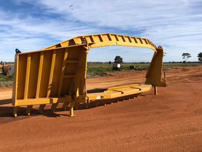 D5 Rake Lot 22 - Stick Rake to suit D10 | AuctionsPlus