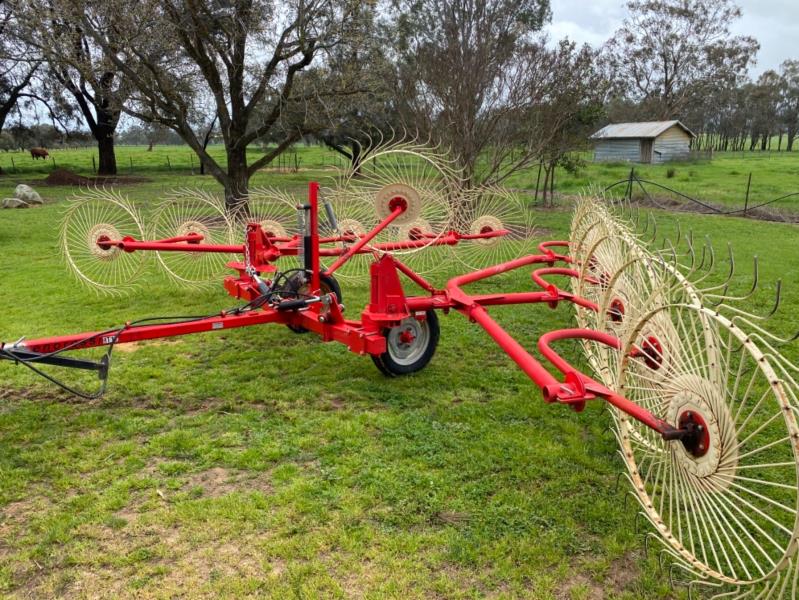 Josh Teder Rake Lot 43 - Enrossi RT12 Tedder Rake | AuctionsPlus