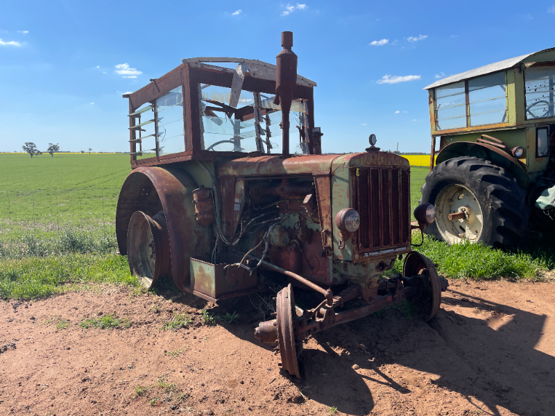 Lot 221 - Hanomag R40 Tractor | AuctionsPlus