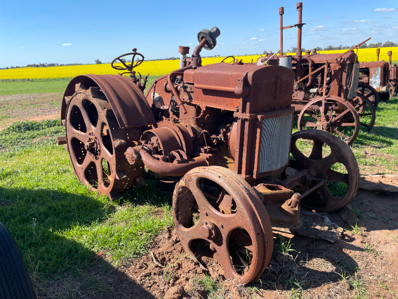 Lot 233 Case 1220 Tractor AuctionsPlus