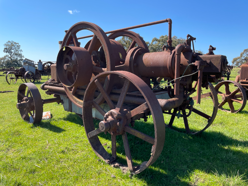 Lot 368 Austral Oil engine Hot Bulb No. 1950 AuctionsPlus
