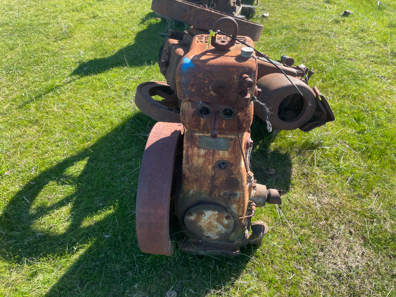 Lot 650 - Southern Cross Stationary Engine | AuctionsPlus