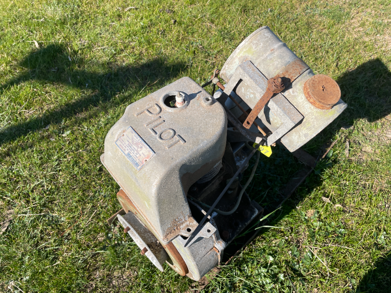 Lot 697 - Pilot Stationary Engine | AuctionsPlus