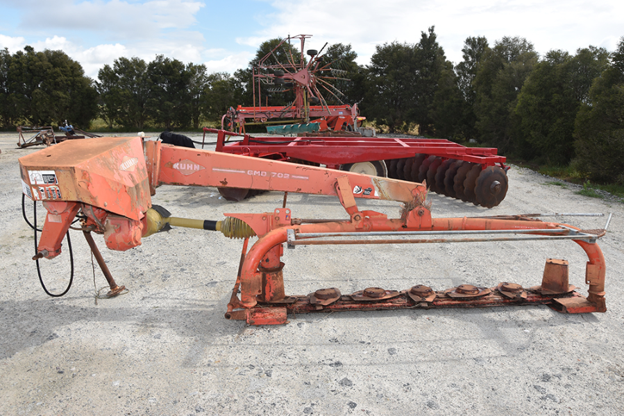 Lot 8 - Kuhn Mower | AuctionsPlus