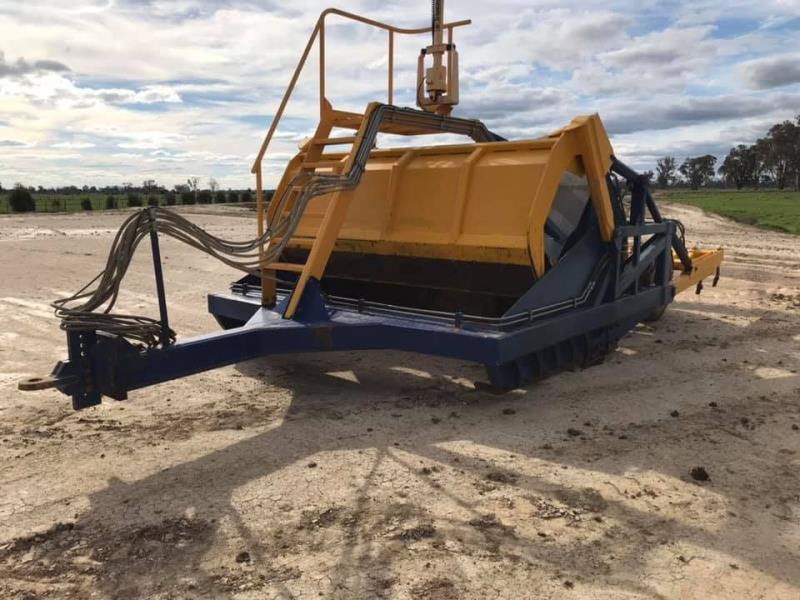 Lot 4 - 2020 10ft Laser Bucket | AuctionsPlus