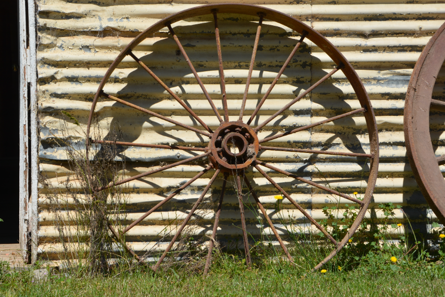 Lot 102 Steel Wagon Wheel AuctionsPlus