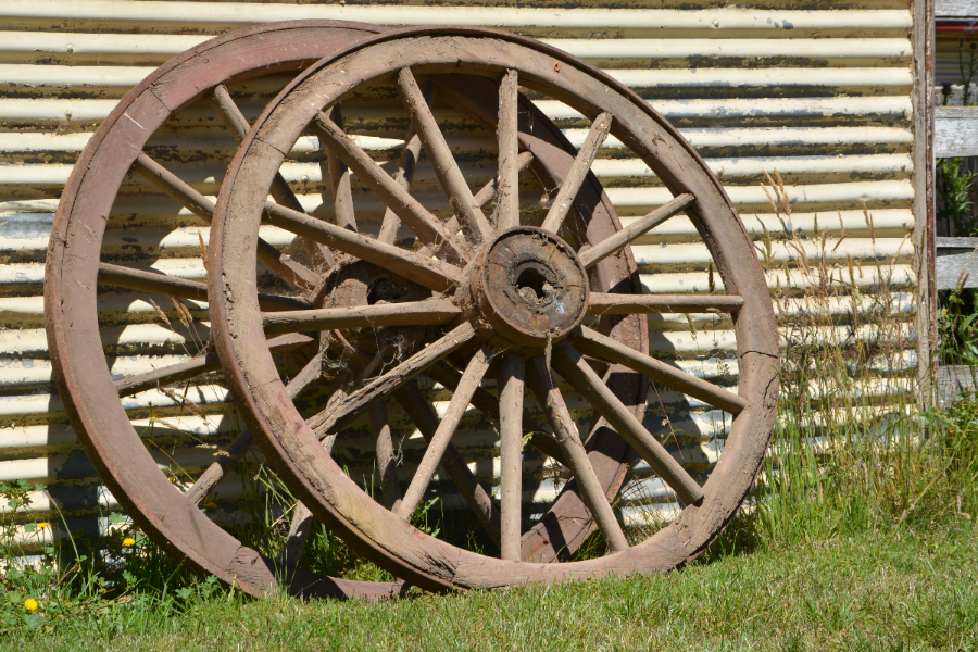 Lot 103 - Timber Wagon Wheels | AuctionsPlus