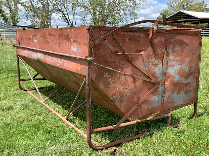 14 Calf Creep feeders AuctionsPlus