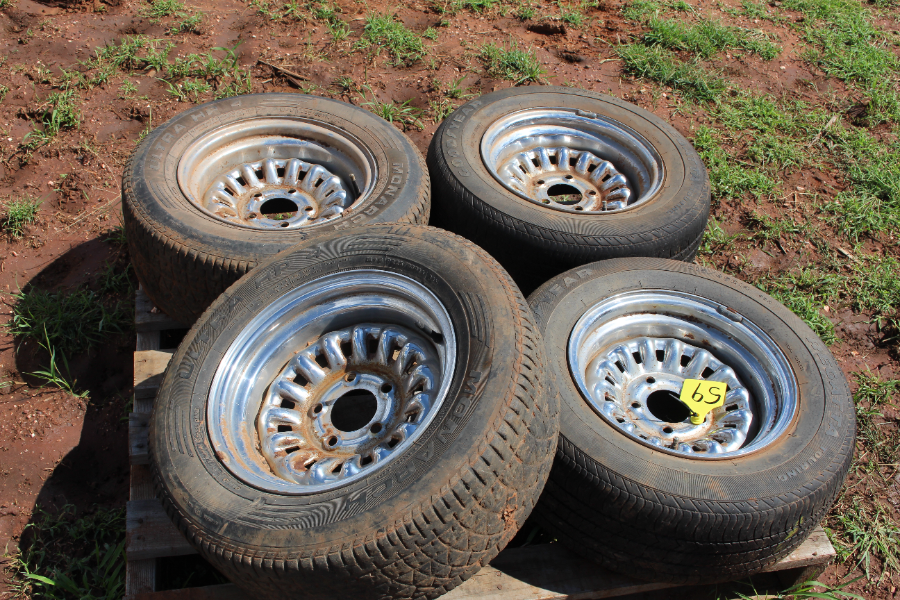Lot 59 - Holden WB Chrome Rims and Tyres | AuctionsPlus