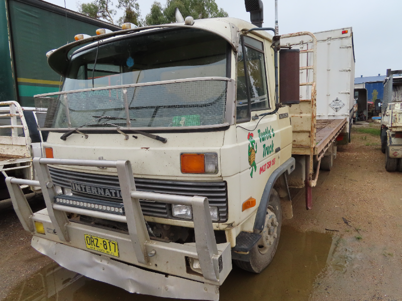 Lot 38 - 1989 International N1630 Truck | AuctionsPlus