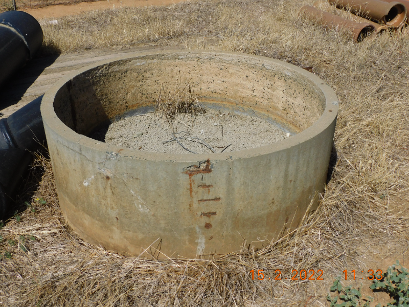 Lot 32 3 x concrete water troughs AuctionsPlus