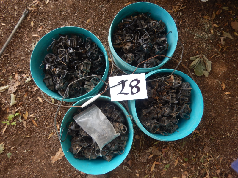 Lot 28 4 BucketsPin Lock Insul elec. Fence stays AuctionsPlus