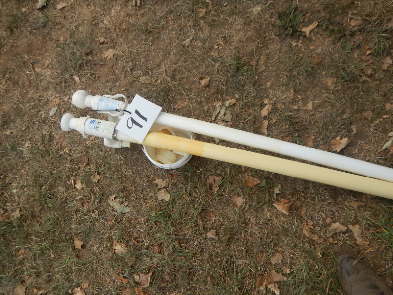 Lot 91 2 x Drum Pumps AuctionsPlus