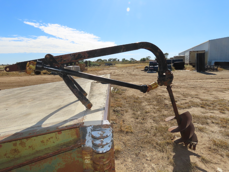 Lot 66 Digga Post Hole Digger AuctionsPlus