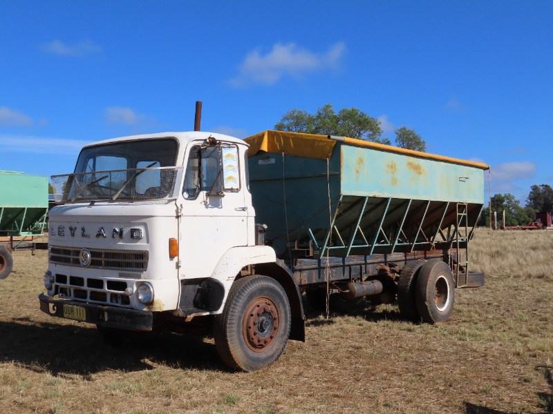 Lot 41 - Leyland Truck with Jetstream Grouper | AuctionsPlus