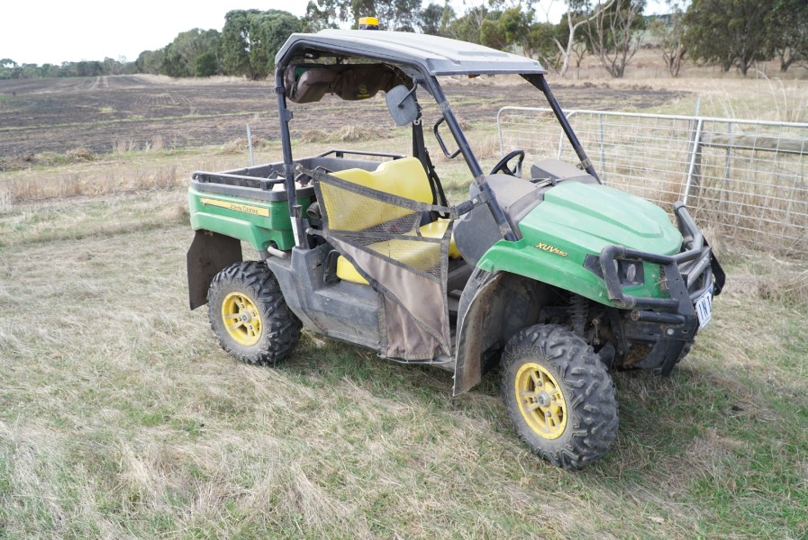 Lot 2 John Deere Side by side. XUV550 AuctionsPlus