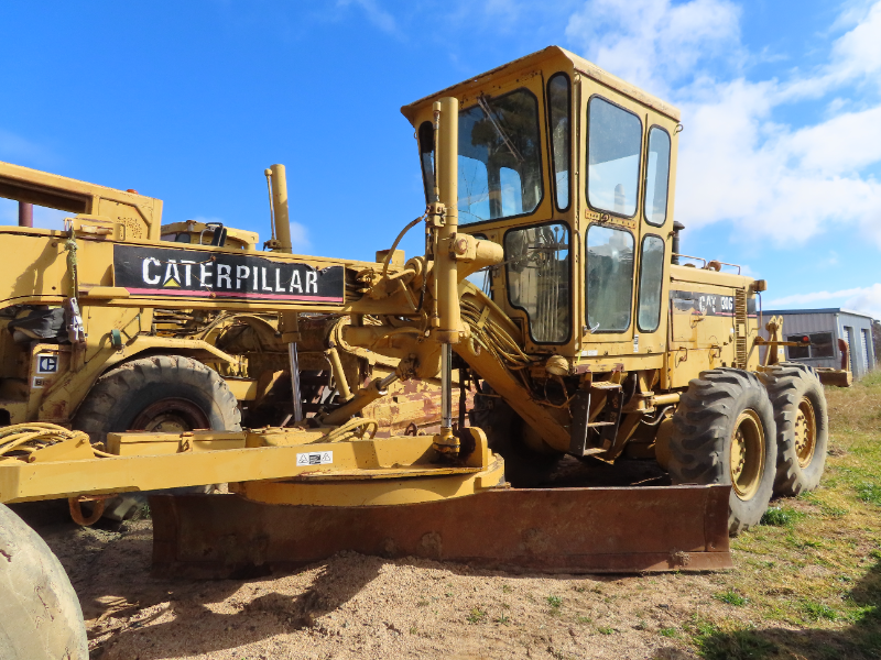 Lot 5 - Caterpillar 130G Grader | AuctionsPlus