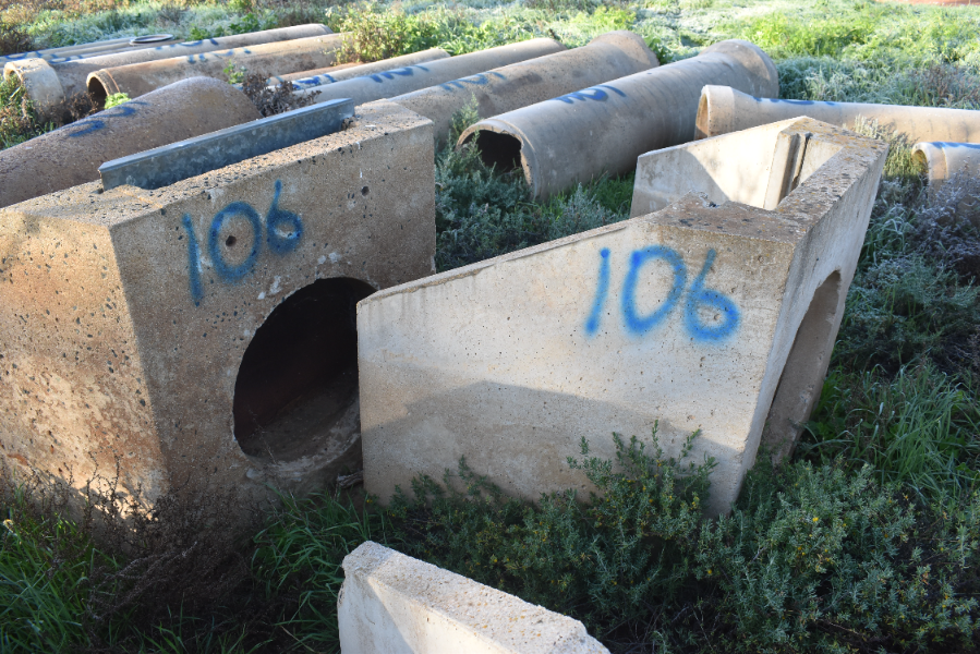 Lot 106 Pipe Headwalls AuctionsPlus