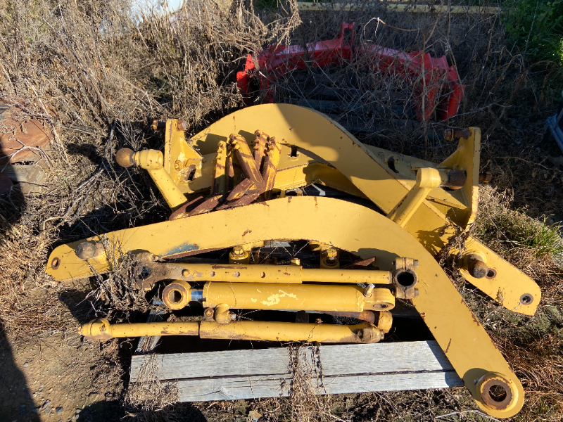 Lot 50 - Caterpillar 12H Scarifiers | AuctionsPlus