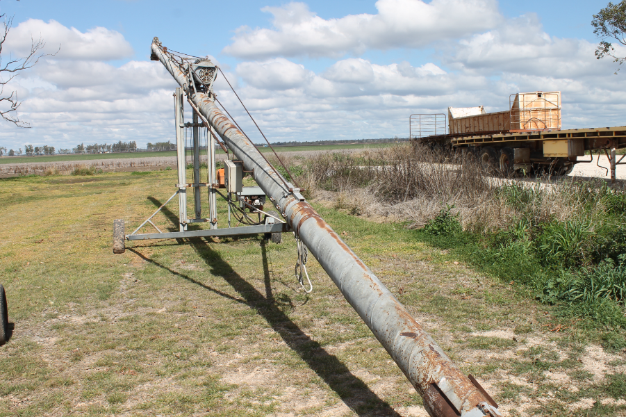 lot 16 54' x 9' Miitze auger AuctionsPlus