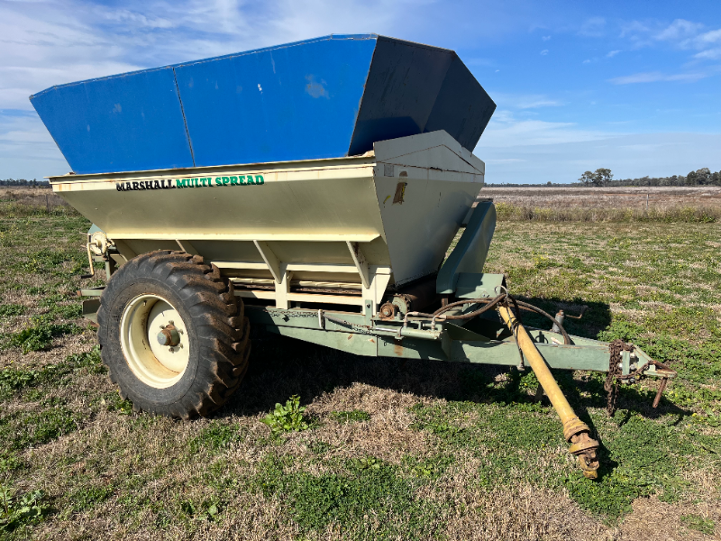 Lot 15 840T Marshall Spreader AuctionsPlus