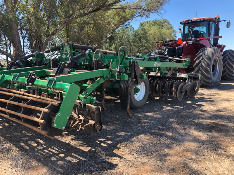 Lot 11 K Line Speed Tiller AuctionsPlus